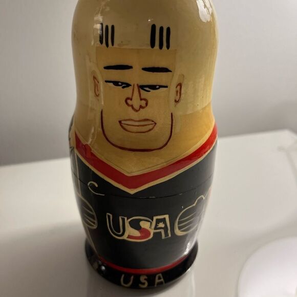USAāHockeyāTeamāHandĀ PaintedāNestingāDolls - Picture 7 of 10